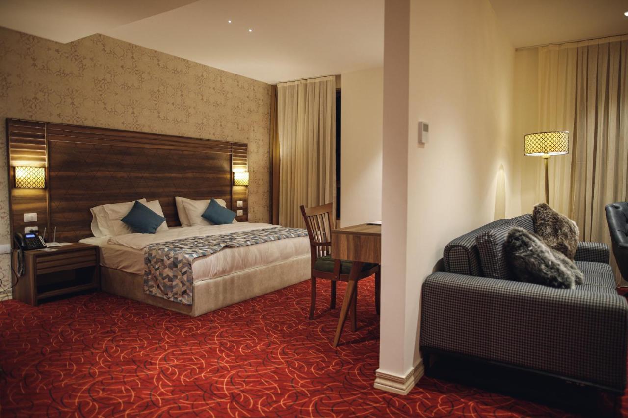 Yaldiz Palace Hotel Наблус Екстериор снимка